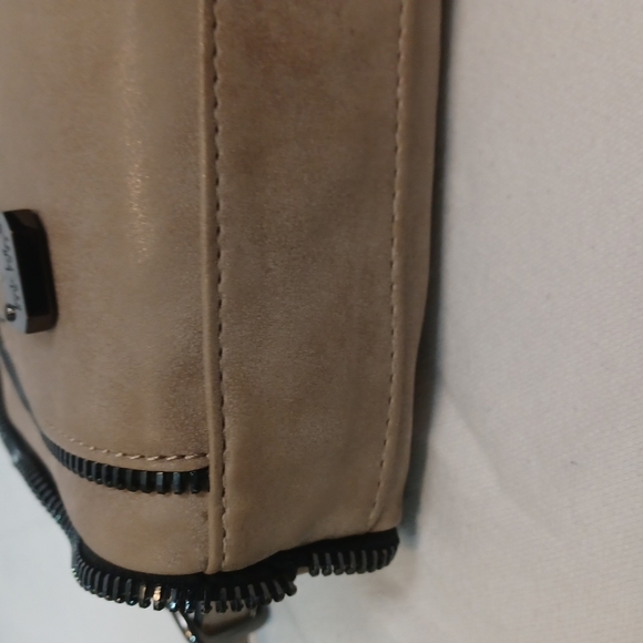 Nicole Miller of New York bag - Picture 3 of 15